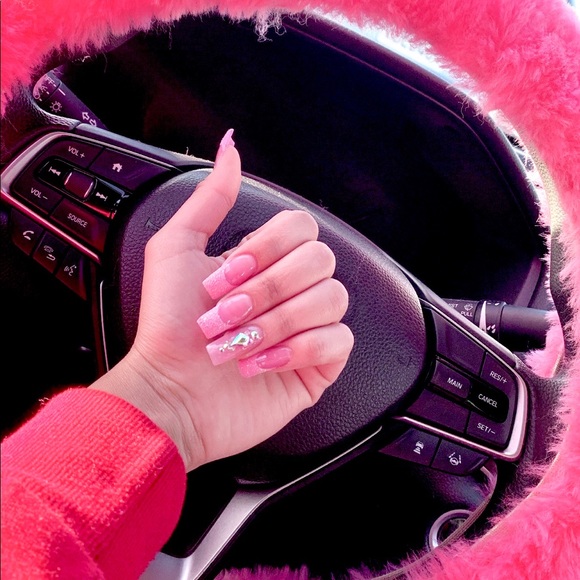 pink fluffy winter warm fur car accessories Steering Wheel Cover 3 piece set - Picture 4 of 6
